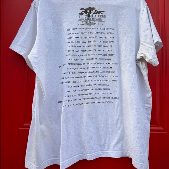 2017 U2 Concert Tee. - Picture 4 of 4